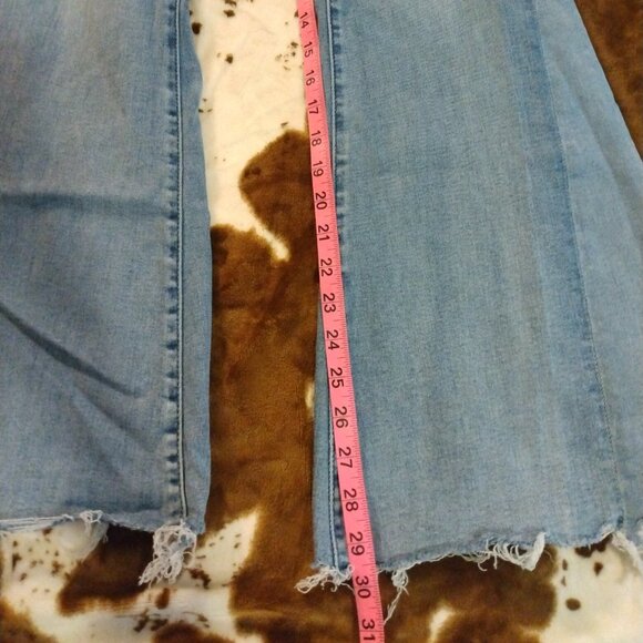 Women's American Eagle Bell Bottom Flare Jeans - Picture 5 of 7